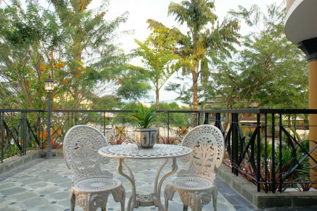 Kinta Bali Villa Ipoh Exterior photo
